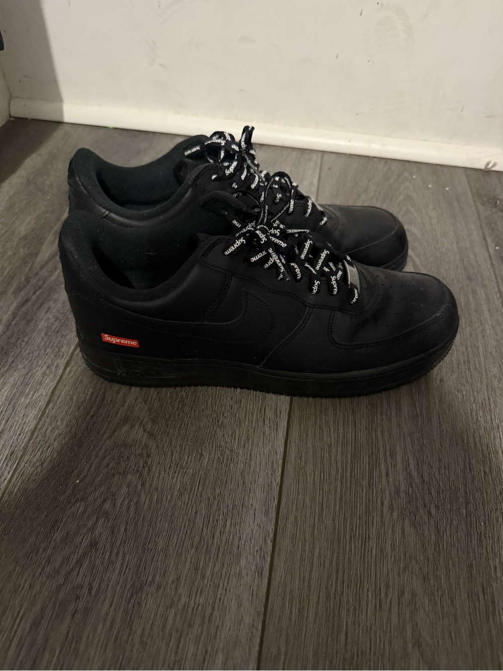 Nike X Supreme Black Low-Top Sneakers with Branded Laces EUC